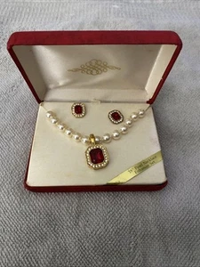 ROMAN Set Red Rhinestone & Pearl Necklace Pendant & Pierced Earrings, NIB - Picture 1 of 7