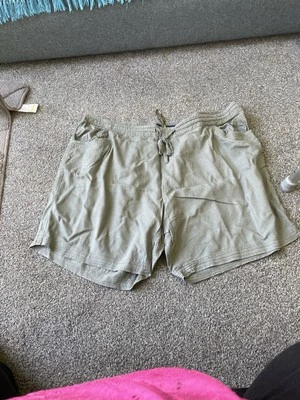 Ladies East Coast khaki Size 28 Shorts With Drawstring Waist,Back Front Pockets - Image 1 of 3