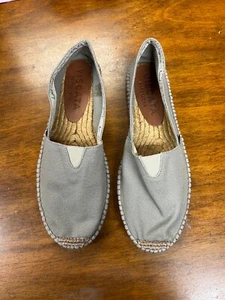 Women NWOBox "Viscata" gray canvas with rubber soles, shoes. Size 41; USA-8 - Picture 1 of 2