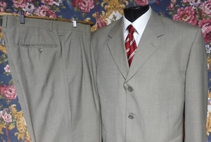 Richard Harris Classic-Fit Tan Brown Semi-Plaid Suit 46R - Picture 1 of 7