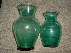 Vintage 1950s "2" Green Glass Vases Small & Large Great 4 holiday decor - Picture 1 of 6