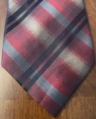 Corbata de cuello Axcess A Claiborne Company 100 % seda para hombre Foto 1 de 4