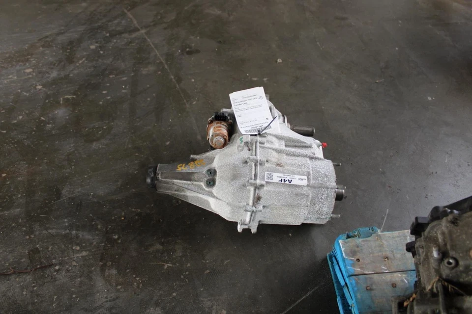 2019 Chevrolet Silverado 1500 Transfer Case 4WD Opt MQE Used 71K Miles - Image 1 of 4