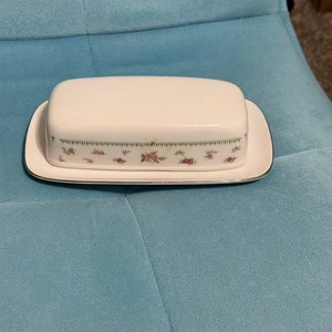 China fina vintage de Abingdon hecha en Japón rosa floral 1/4 lb. Plato de mantequilla - Imagen 1 de 6