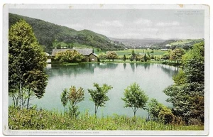 Früher PC; Blick nach Norden vom Hoosac Valley Park; North Adams, Mass. - Bild 1 von 1