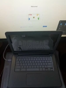 HP Chromebook 14-ak040wm 14"(Intel Celeron N2940 @ 1.83GHz,4GB Ram,16GB eMMC) - Picture 1 of 12