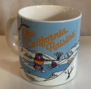 VTG 1988 California Raisins Applause Coffee Mug Cup Snow Sledding Ice Skating - Picture 1 of 5