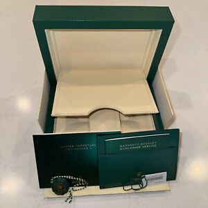 Authentic Green Rolex SA Geneve Suisse 126710  “Pepsi” GMT Watch Box & Tags