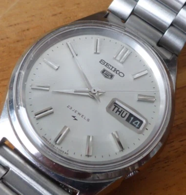 Seiko 5, 5126-7010, Reloj Hombre Vintage, Impresionante, Revisado, G/teed Foto 1 de 4