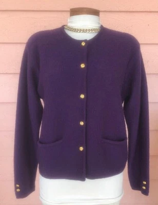 CHAQUETA CÁRDIGAN DE LANA HERVIDA PÚRPURA PROFUNDO Talla M Botones Nudo Dorado 2 Bolsillos Foto 1 de 4