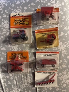 Ertl Toy Tractor Wagon And Implements Lot Of 6 Die Cast 1/64 Hong Kong NOS - Bild 1 von 14