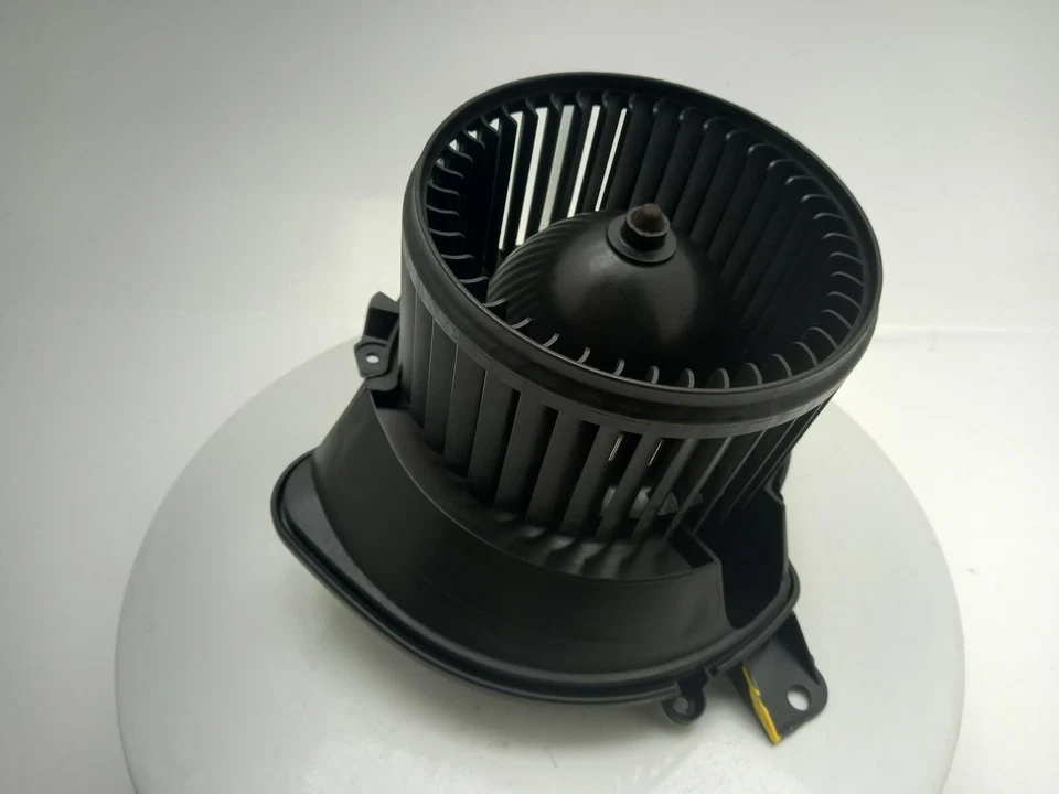 VAUXHALL CORSA A/C Heater Blower Motor Fan 2006-2015    - Image 1 of 4