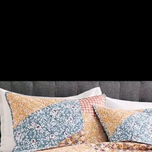 Funda de almohada acolchada Sonoma Queen 20x26. Patchwork Floral. Nuevo.  Foto 1 de 4