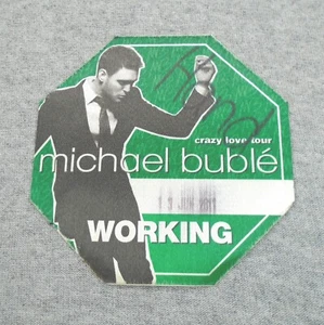 2011 Crazy Love concert tour MICHAEL BUBLE BACKSTAGE PASS working crew cloth - Picture 1 of 2