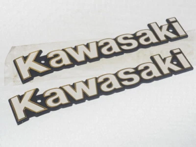 Insignia emblema tanque combustible Kawasaki GTO KH110 KH125 KZ 56014 NUEVO L.C.K. Foto 1 de 4