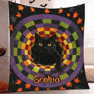 Halloween Black Cat Quilt Blanket, Spooky Gothic Throw, Cozy Fall Home Decor Gif - Picture 1 of 2