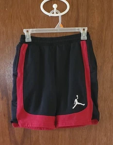 Nike Air Jordan Sweat Athletic Shorts Sz Youth Medium - Picture 1 of 3