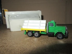 103 Corgi No 53068 England Truck Green USA Kenworth Ring Tubing - Picture 1 of 8