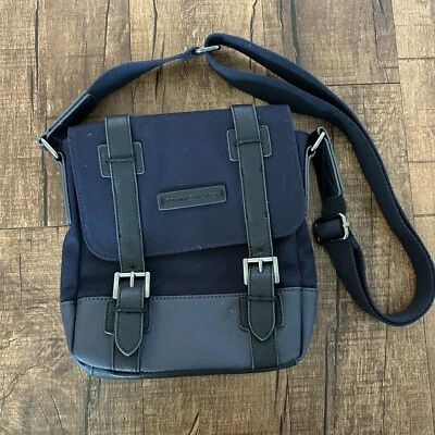 Bolso Mensajero Tommy Hilfiger Azul Lona/Cuero y Latón Solapa Correa Ajustable Foto 1 de 4