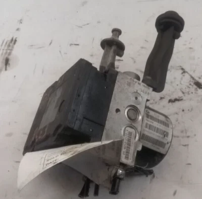 2014 Chrysler 300 Anti Lock Brake Actuator ABS Pump Assembly Used - Image 1 of 3