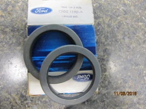 1961 Falcon Comet NOS Grease Retainers (2) Brand New FoMoCo Reduced !!! - Foto 1 di 4