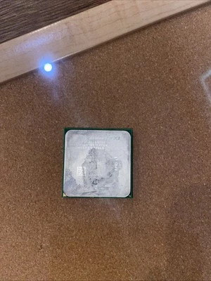 AMD Athlon 64 X2 3600+ eficiencia energética 1,9 GHz doble núcleo (ADO3600IAA5DD)  Foto 1 de 2