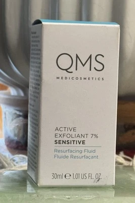 QMS Medicosmetics • Exfoliante activo 7% líquido de rejuvenecimiento • Sensible 1 oz • Nuevo en caja Foto 1 de 4