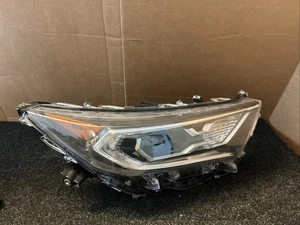Faro para Toyota RAV4 2019-2021 pasajero XLE/XSE LED TO2503292 - pestaña rota - Imagen 1 de 6