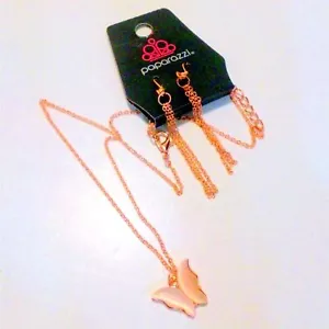 Juego de pendientes colgantes de mariposa enchapados en oro rosa de paparazzi nuevos con etiquetas - Imagen 1 de 3