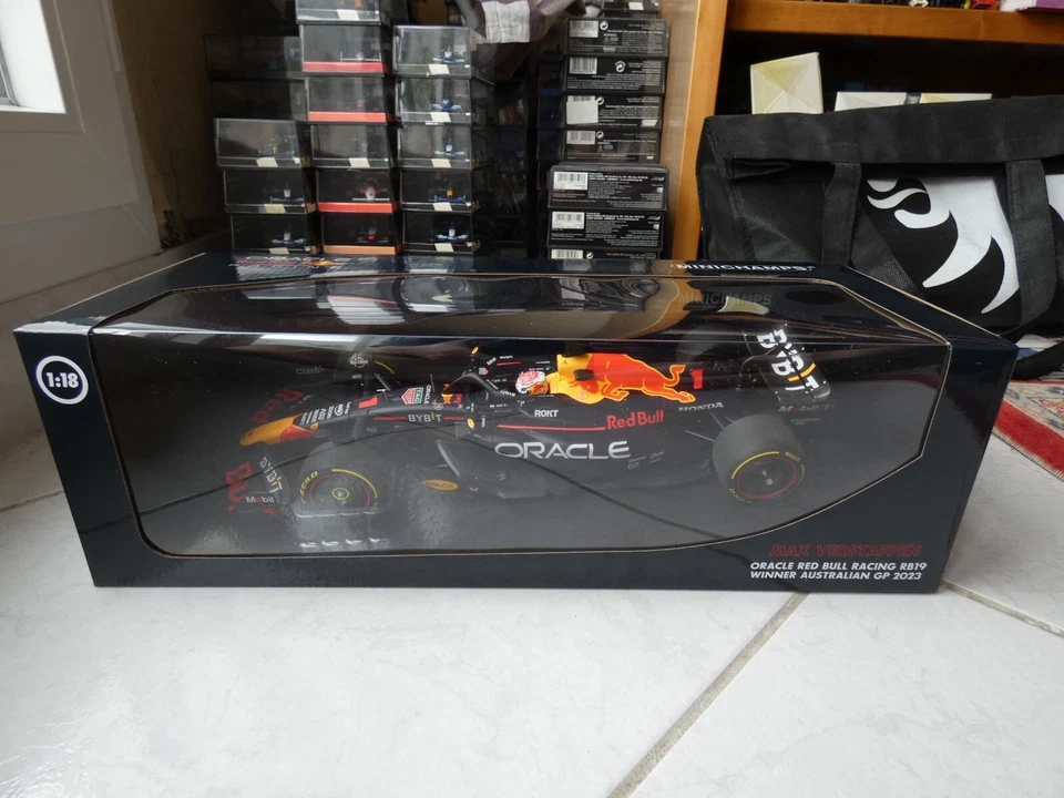 1 18 MINICHAMPS Red Bull F1 Rb19 #1 Win.Australian Gp 2023 Verstappen 110230301