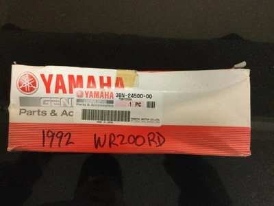 Yamaha WR200RD 1992 palanca de combustible 3BN-24500-00-00 buen estado necesitará sellos Foto 1 de 4