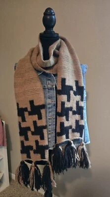 Bufanda Unisex Larga MARRÓN Y NEGRA 100% Suave Bebé ALPACA Hecha a Mano por Arte Peruano Foto 1 de 2