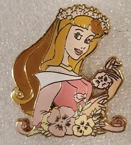 Disney Pin Aurora Sleeping Beauty Princesses Flower Crown Pink Dress DS 59262 - Picture 1 of 7
