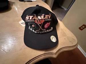 VINTAGE 1997 STANLEY CUP DETROIT REDWINGS PHILA FLYERS SNAPBACK HAT W/TAGS LOGO7 - Picture 1 of 3