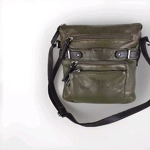 GIANI BERNINI Borsa Organizer a Tracolla in Morbida Pelle di Ciottoli Verde Oliva Esercito - Foto 1 di 8