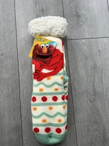 NUEVO CON ETIQUETAS Calcetines Sesame Street Elmo Forrados Sherpa Agarre Antideslizante Tejido Suave Novedad - Imagen 1 de 5