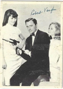 Vintage Topps The Man From U.N.C.L.E. 1965 #46 Napoleon Solo with Women Card - Picture 1 of 2