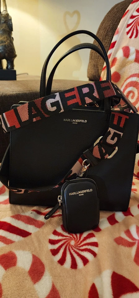 Nuevo Bolso Bandolera KARL LAGERFELD PARIS Medallion Con Bolsa Negro Foto 1 de 1