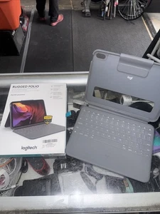Logitech Custodia Tastiera Rugged Folio per iPad 10a Generazione e iPad A16 - A Prova di Sversamento - Foto 1 di 7