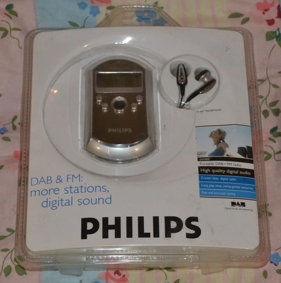 BNIB Philips Portable DA1000 DAB & FM Radio - Sealed - Image 1 of 4