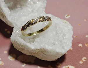 Gelbgoldring 585 14 kt. mit 3 Diamanten zart Gr. 17,5 Gr. 55 aus Nachlass - Bild 1 von 6