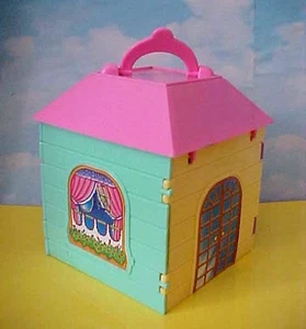 TINY TEENY Tara Toy Corp. House + 6 Tiny-Teeny Puppen - Bild 1 von 8
