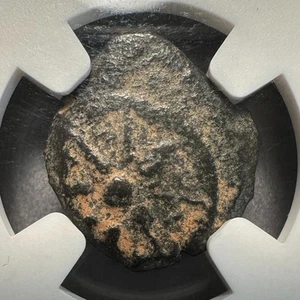 Judaea Widow's Mite - Alexander Jannaeus 103-76 BC AE Prutah - NGC Ancients #228 - Picture 1 of 4