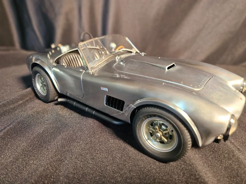 超激レア! Schuco 1/12 Shelby Cobra 289 ミニカー Rare 1:12 1/12 Schuco AC Cobra Shelby 289 Limited Edition to 750