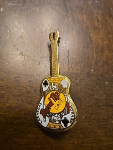 LAS VEGAS USA🎸Hard Rock CAFE®HRC PIN🎸1990s Nevada King of Clubs WHITE GUITAR🎗 - Picture 1 of 2