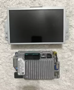FACTORY SYNC 3 w/ Sync 3.4 NAVIGATION APIM and FLAT SCREEN - Picture 1 of 5