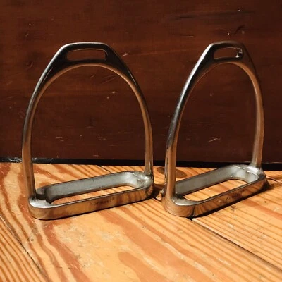 4 1/4 дюйма пара б/у хомутов Korsteel Fillis - Изображение 1 из 4