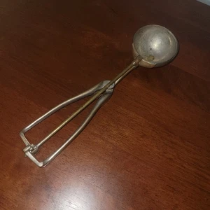 Antique brass ice cream scoop Gilchrist Vintage Kitchen - Picture 1 of 7