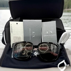 Gafas de sol cuadradas de ajuste universal para mujer Armani Exchange marco negro lentes grises - Imagen 1 de 5