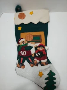 Medias de Navidad con temática de baloncesto oso pelota de tiro medias verdes raras LEER - Imagen 1 de 14